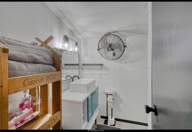 10967 Clyde Acord Road, Franklin, TX 77856