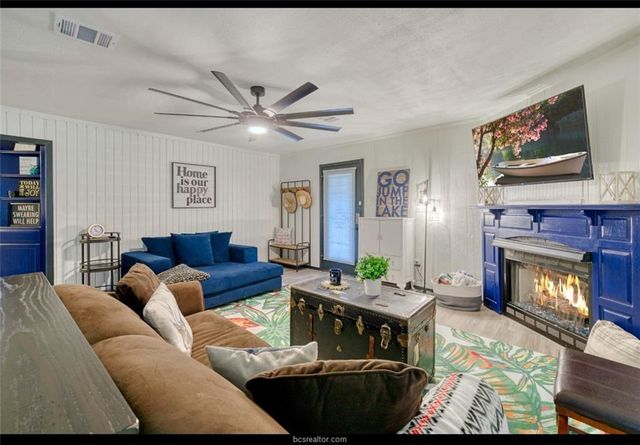 10967 Clyde Acord Road, Franklin, TX 77856