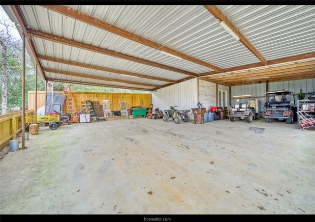 10967 Clyde Acord Road, Franklin, TX 77856