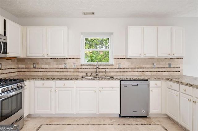 1339 Dalesford Drive, Alpharetta, GA 30004