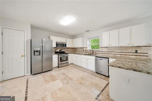 1339 Dalesford Drive, Alpharetta, GA 30004