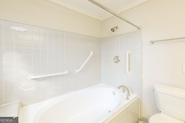 6858 Creekwood Drive, Douglasville, GA 30135