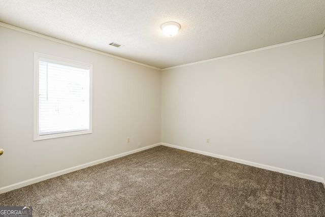 6858 Creekwood Drive, Douglasville, GA 30135