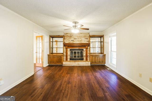 6858 Creekwood Drive, Douglasville, GA 30135