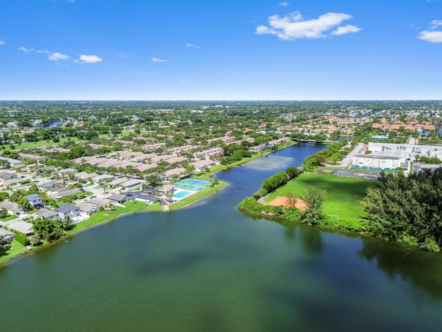 5871 Kelsey Lane, Tamarac, FL 33321