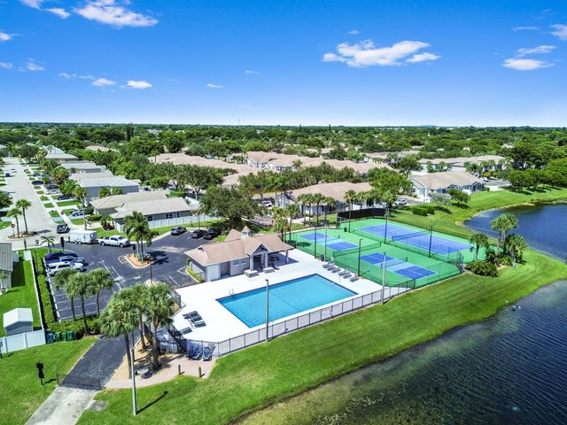 5871 Kelsey Lane, Tamarac, FL 33321