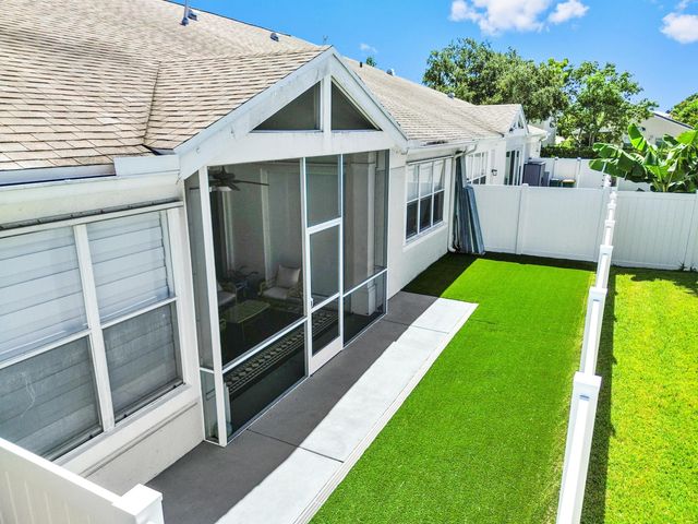 5871 Kelsey Lane, Tamarac, FL 33321