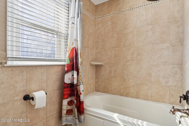 229 Point Pleasant Avenue, Bayville, NJ 08721