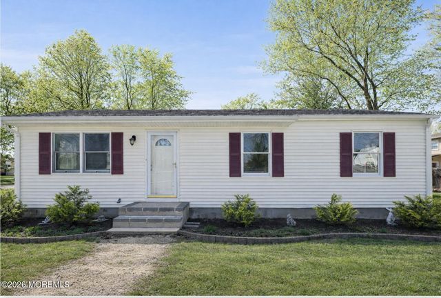 229 Point Pleasant Avenue, Bayville, NJ 08721