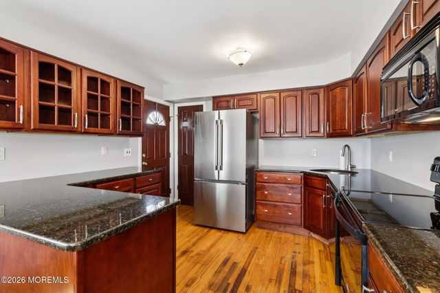 229 Point Pleasant Avenue, Bayville, NJ 08721