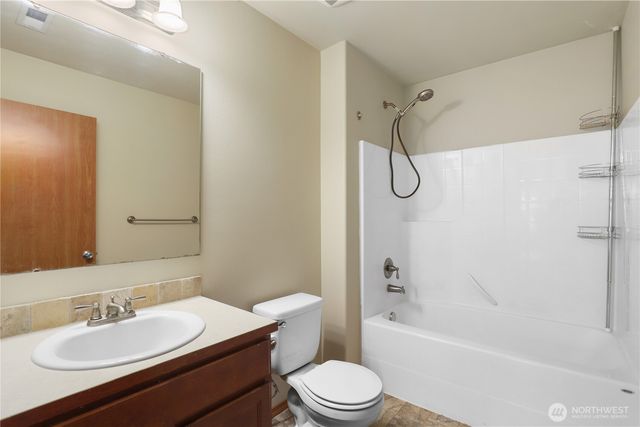 1721 203rd Street Ct E, Spanaway, WA 98387