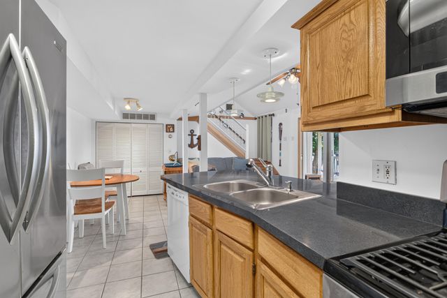 14384 Zimmerman Drive, Hudson, MI 49247