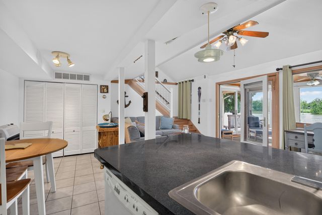 14384 Zimmerman Drive, Hudson, MI 49247
