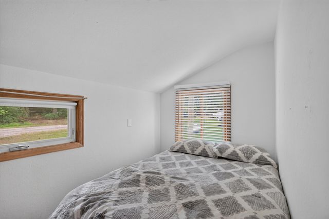 14384 Zimmerman Drive, Hudson, MI 49247