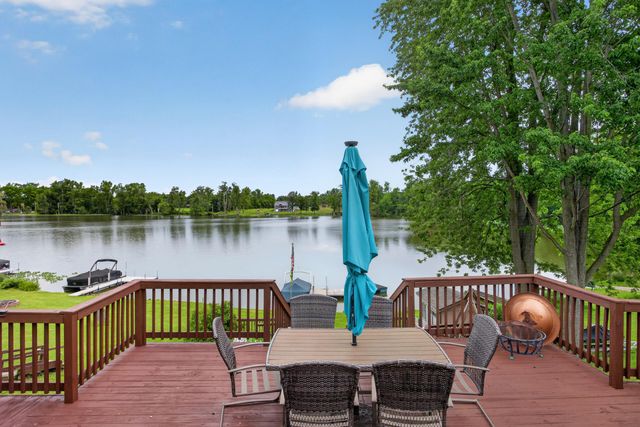 14384 Zimmerman Drive, Hudson, MI 49247