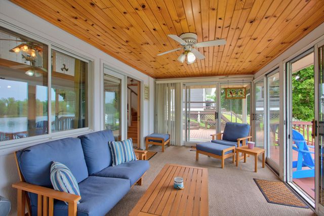 14384 Zimmerman Drive, Hudson, MI 49247