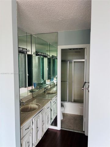 7011 Environ Boulevard 412, Lauderhill, FL 33319