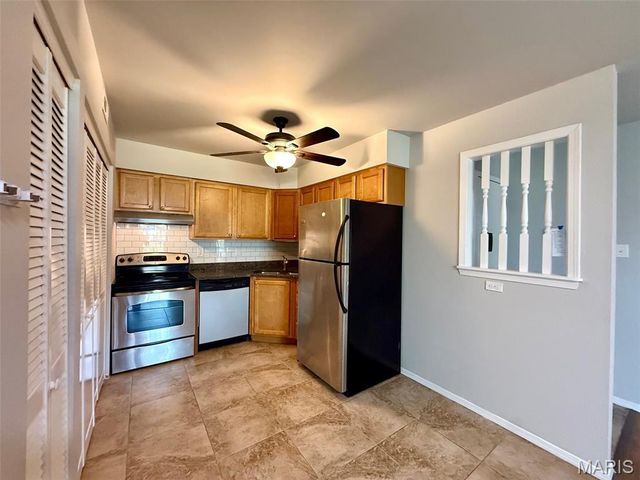 9439 Green Park Gardens C, Green Park, MO 63123