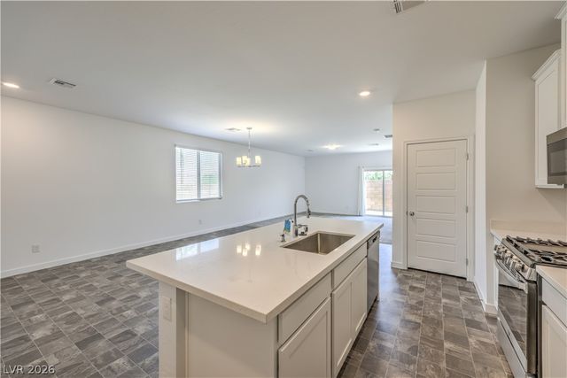 5722 Old Pine Street, North Las Vegas, NV 89081