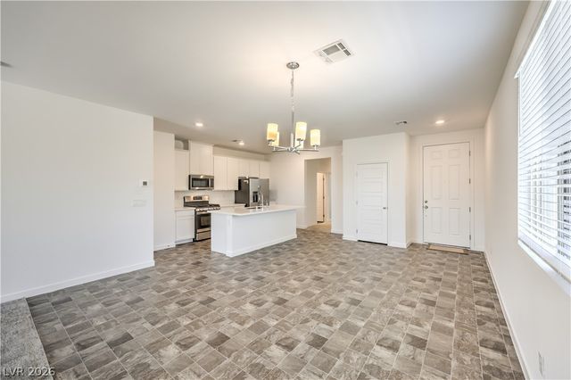 5722 Old Pine Street, North Las Vegas, NV 89081