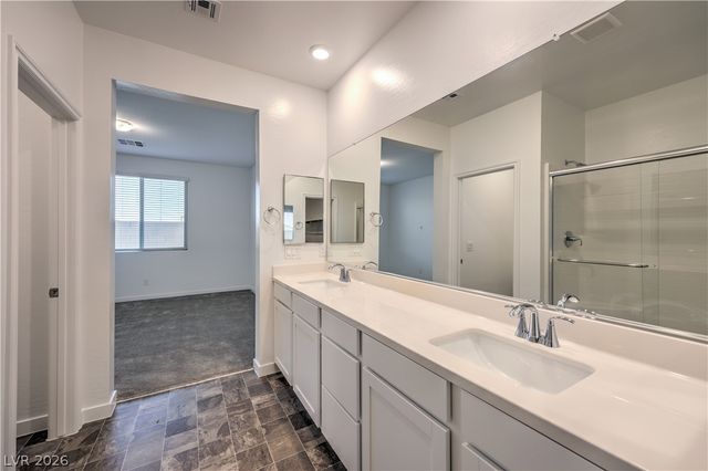 5722 Old Pine Street, North Las Vegas, NV 89081
