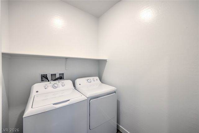 5722 Old Pine Street, North Las Vegas, NV 89081