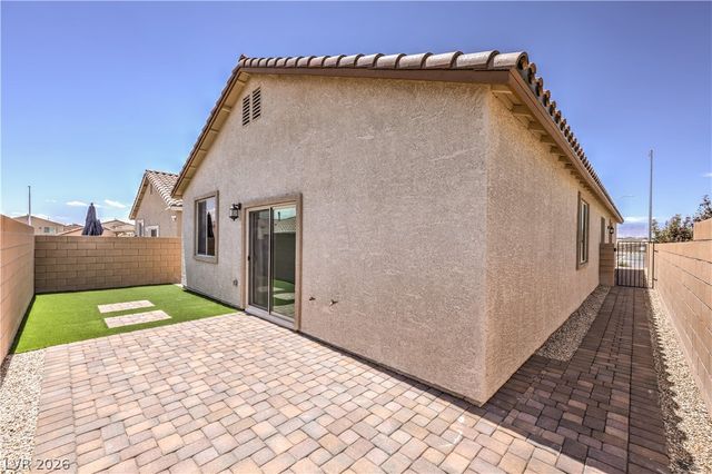 5722 Old Pine Street, North Las Vegas, NV 89081