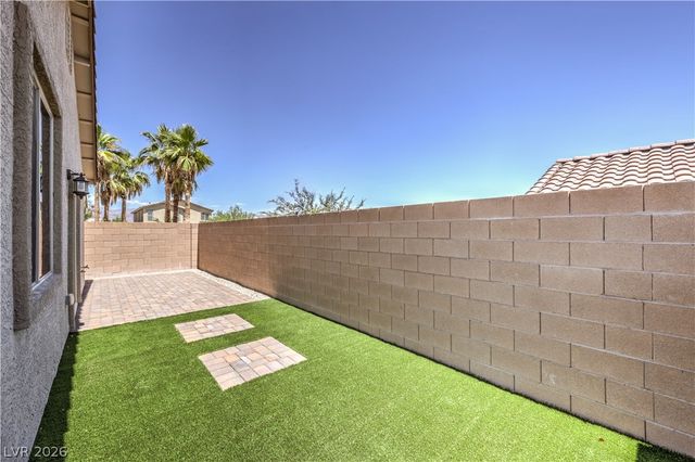 5722 Old Pine Street, North Las Vegas, NV 89081