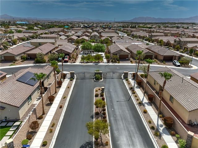 5722 Old Pine Street, North Las Vegas, NV 89081