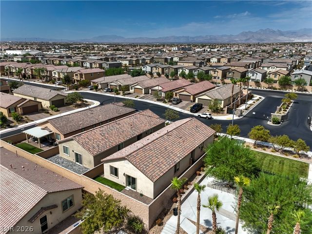 5722 Old Pine Street, North Las Vegas, NV 89081