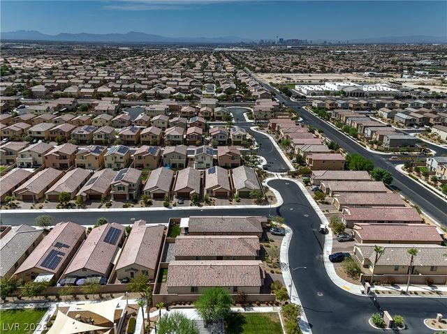 5722 Old Pine Street, North Las Vegas, NV 89081