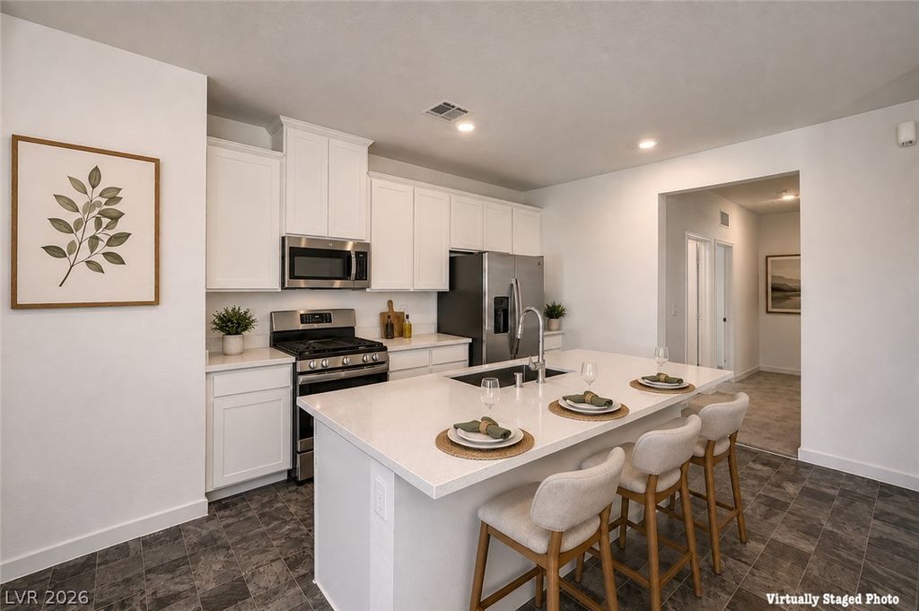 5722 Old Pine Street, North Las Vegas, NV 89081