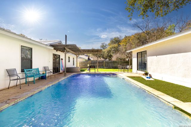 17115 Springhill, San Antonio, TX 78232