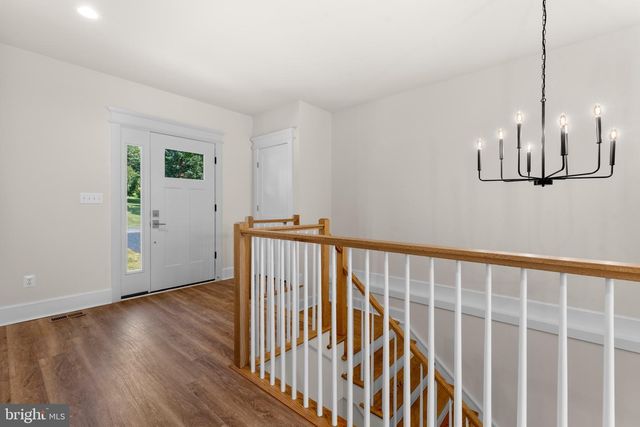 9671 MARLETTE DR, Nokesville, VA 20181