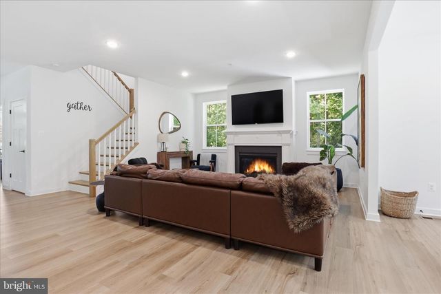 15717 TIERRA DR, Silver Spring, MD 20906