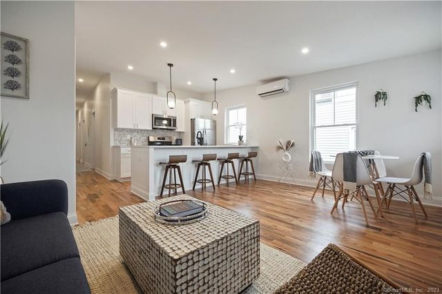 75 Henry Street 3West, Stamford, CT 06902