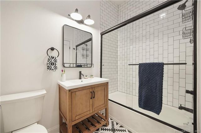 75 Henry Street 3West, Stamford, CT 06902