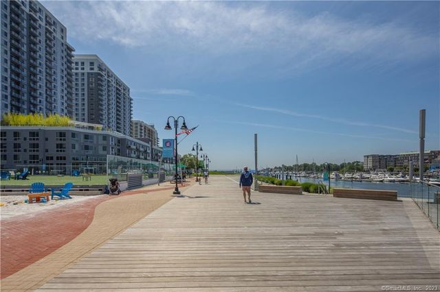 75 Henry Street 3West, Stamford, CT 06902