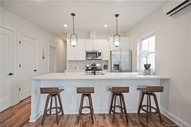 75 Henry Street 3West, Stamford, CT 06902