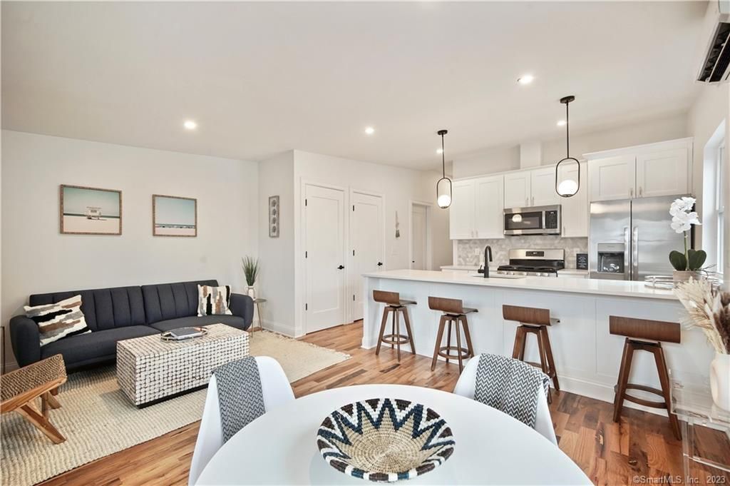 75 Henry Street 3West, Stamford, CT 06902