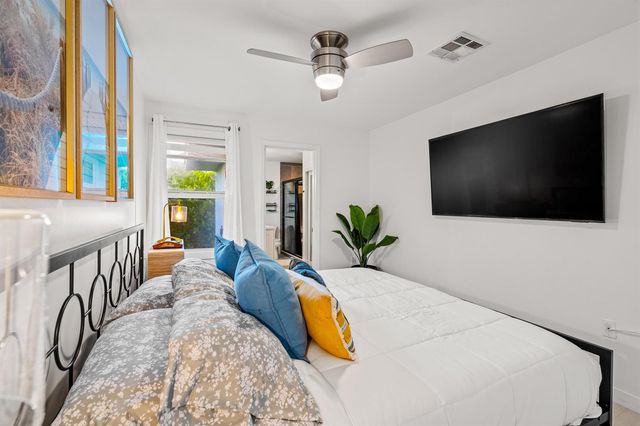 9165 SE Yacht Club Circle, Hobe Sound, FL 33455