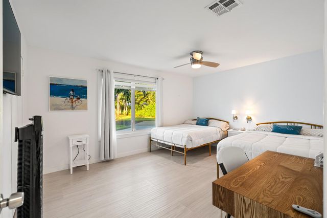 9165 SE Yacht Club Circle, Hobe Sound, FL 33455