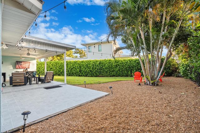 9165 SE Yacht Club Circle, Hobe Sound, FL 33455