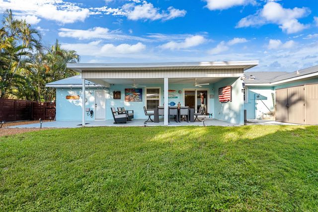 9165 SE Yacht Club Circle, Hobe Sound, FL 33455