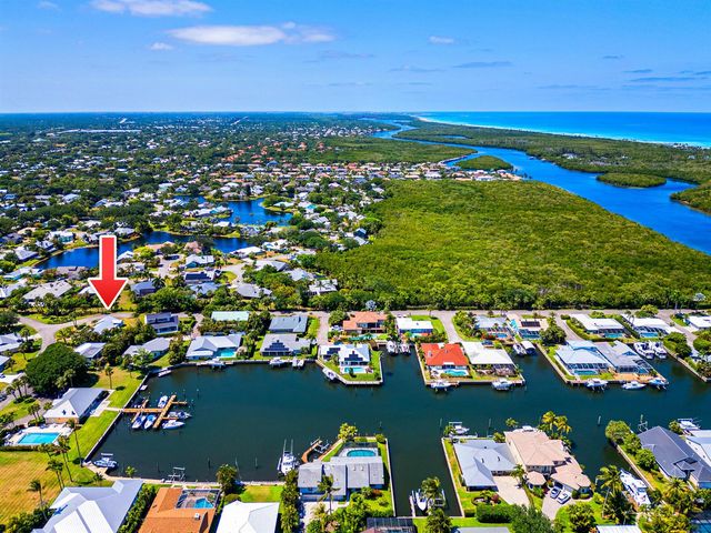 9165 SE Yacht Club Circle, Hobe Sound, FL 33455