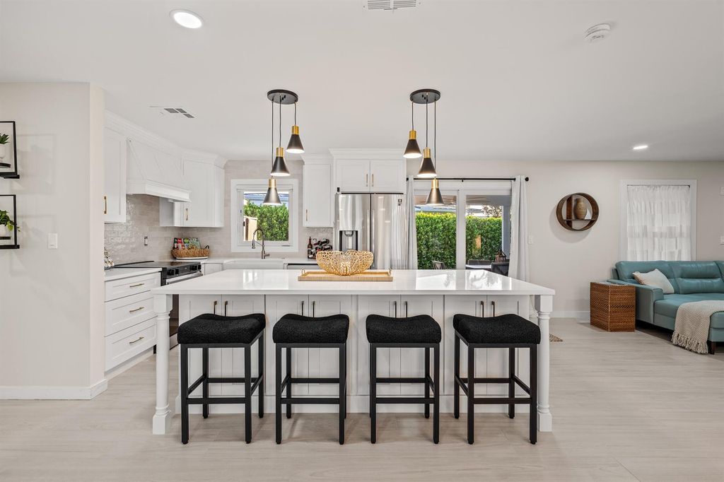 9165 SE Yacht Club Circle, Hobe Sound, FL 33455