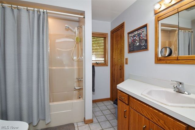 3795 Irving Park Avenue, Woodmere, OH 44122