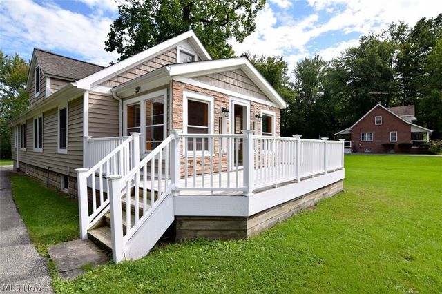 3795 Irving Park Avenue, Woodmere, OH 44122
