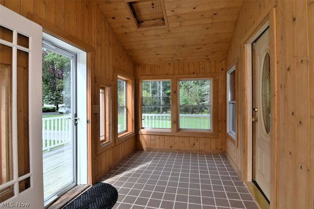 3795 Irving Park Avenue, Woodmere, OH 44122