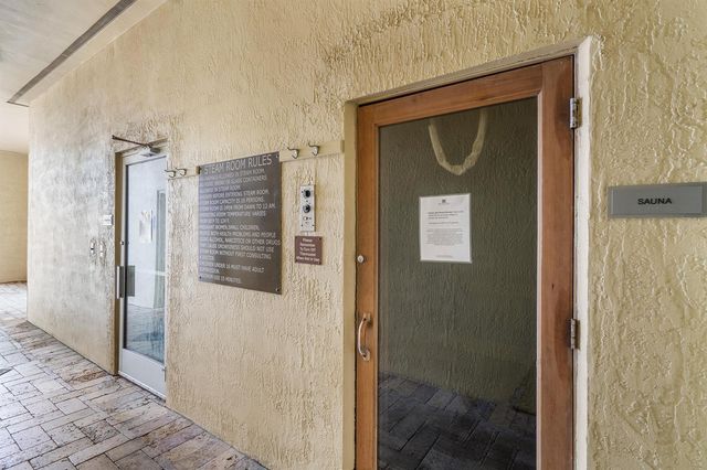 801 S Olive Avenue 112, West Palm Beach, FL 33401